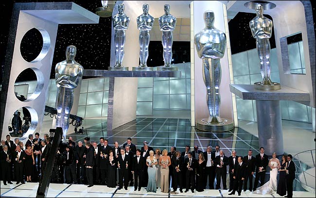 The evening's winners gathered on stage at the conclusion of the 76th Academy Awards, Kodak Theater, Los Angeles, February 29, 2004.